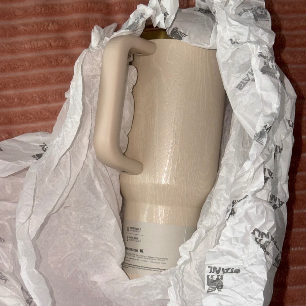 Stanley 40oz Quencher H2.0 FlowState Tumbler Limited Edition Birch Woodgrain NEW - Picture 5 of 5